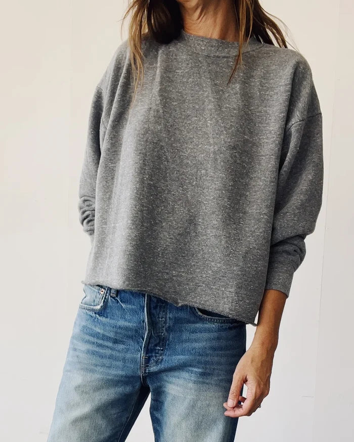 Hey Gang – The Boxy Crop Sweatshirt in P.E Grey