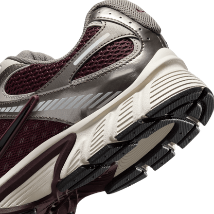 Men's Nike V5 RNR "Burgundy Crush"