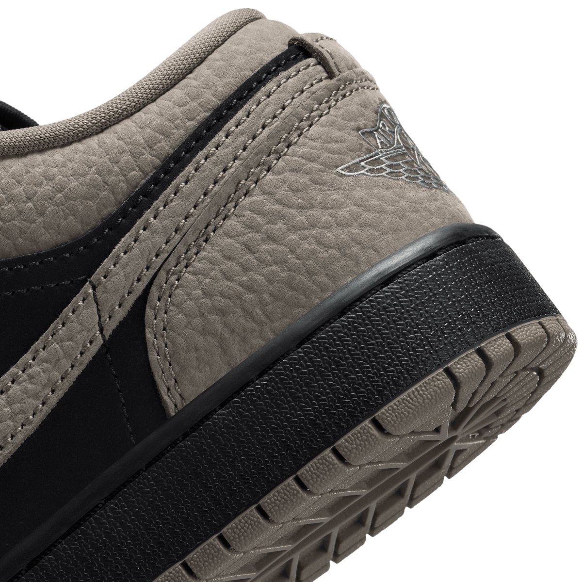 Big Kids' Air Jordan 1 Low SE "Olive Grey"