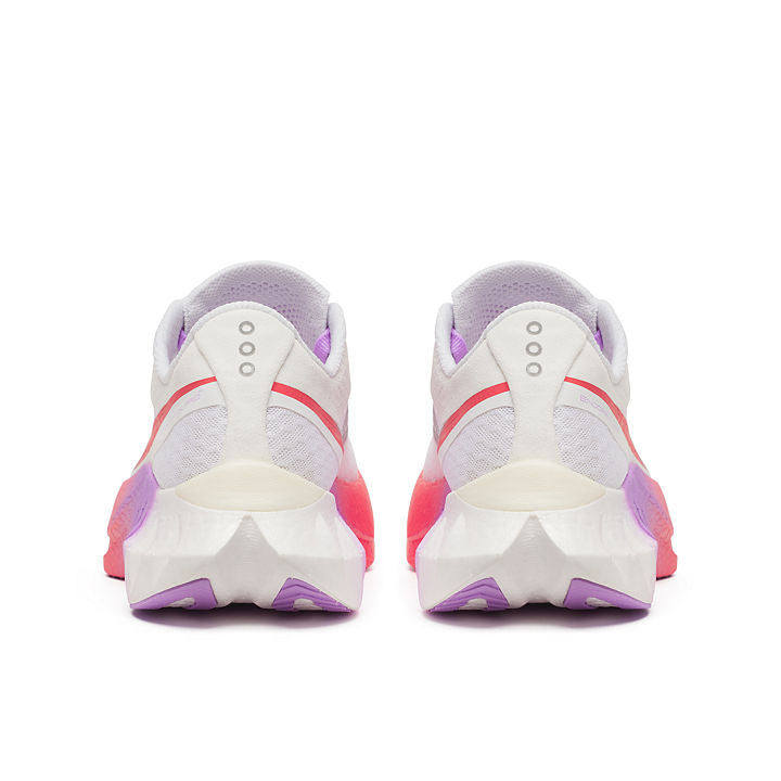 Saucony Women’s Endorphin Pro 4 White/Crocus