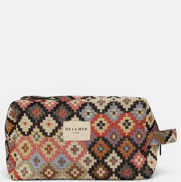 De La Mur Lines - Squared Makeup Bag in Ore Geometric Jacquard