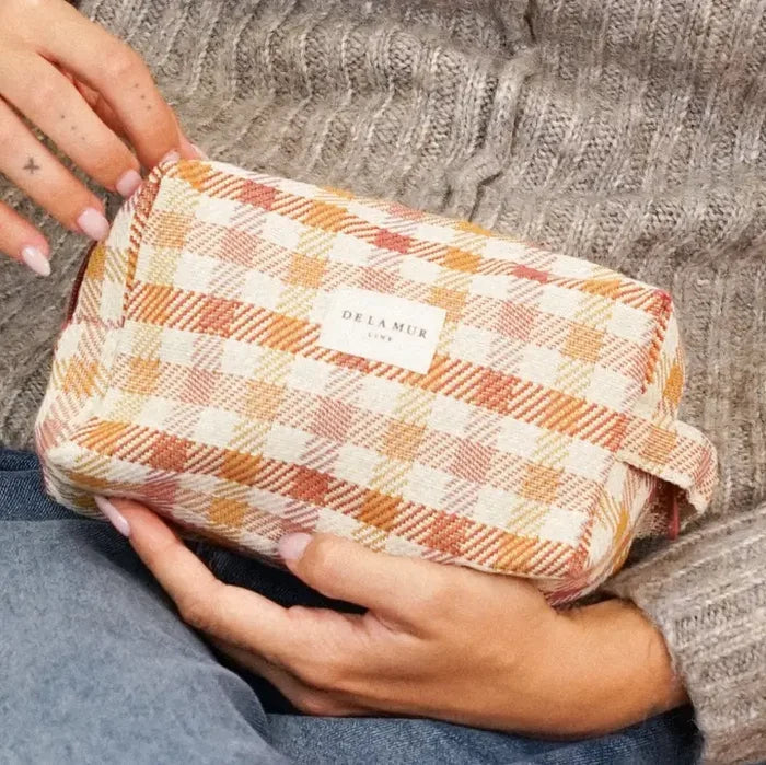 De La Mur Lines - Squared Makeup Bag in Zia Gingham