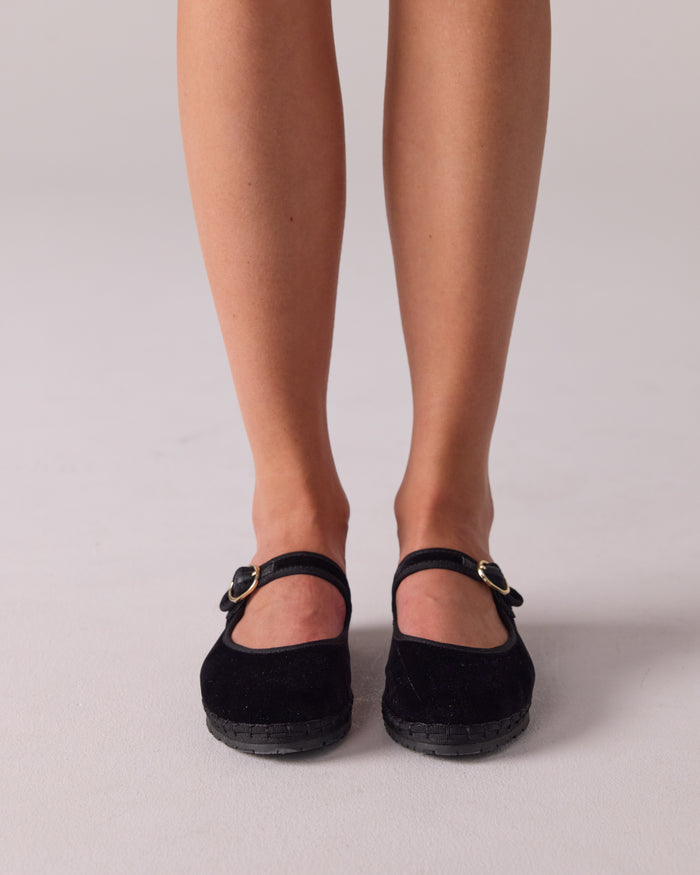 Mel Black Velvet
