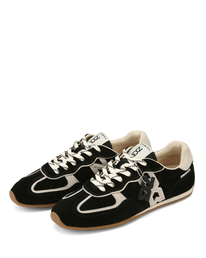 Method-M Black Suede