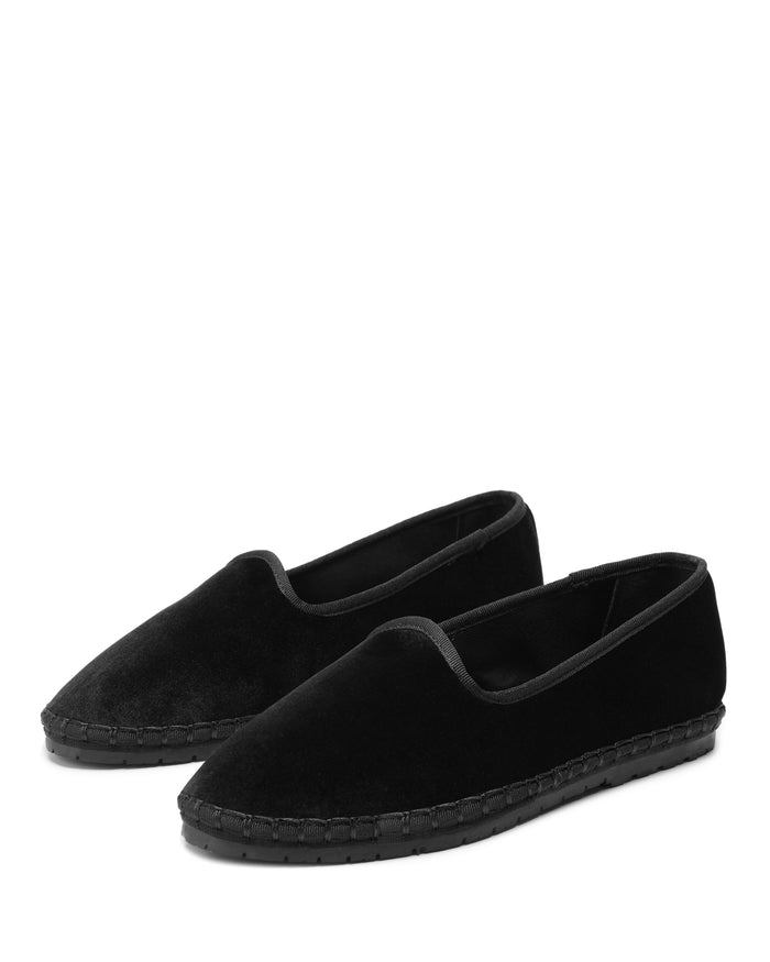 Mok Black Velvet