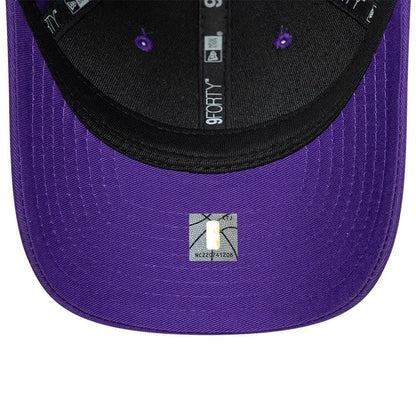 NEW ERA LA Lakers NBA Side Script Purple 9FORTY M-Crown Adjustable Cap