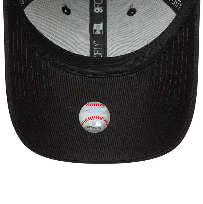 NEW ERA New York Yankees MLB Team Outline Black 9FORTY Adjustable Cap