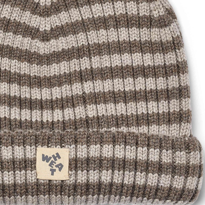 WHEAT – Topper Beanie in Dry Soil